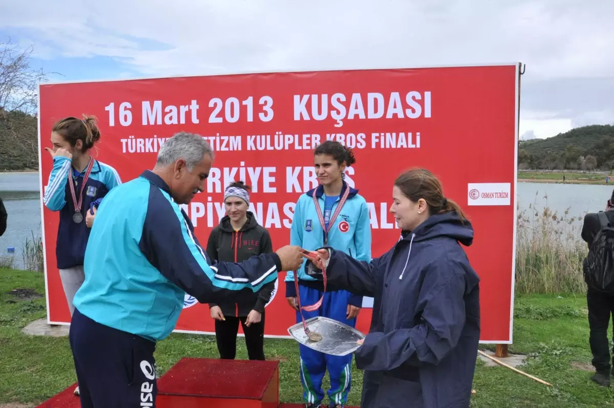 Türkiye Kulüplerarası Kros Ligi Final Maçları Kuşadası\'nda Yapıldı