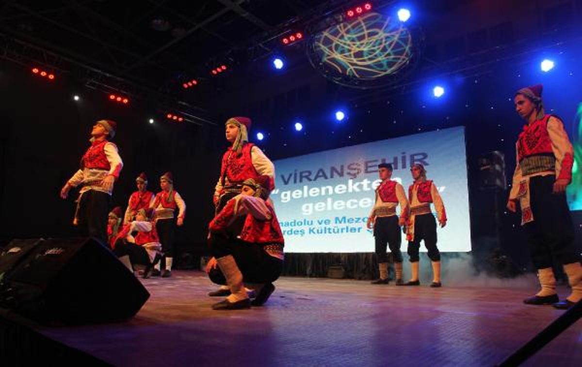 Viranşehir\'de Türkçe Olimpiyatları Yapıldı
