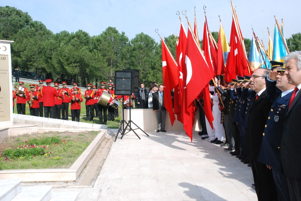 Akhisar\'da Çanakkale Zaferi\'nin 98. Yıl Dönümü Törenleri