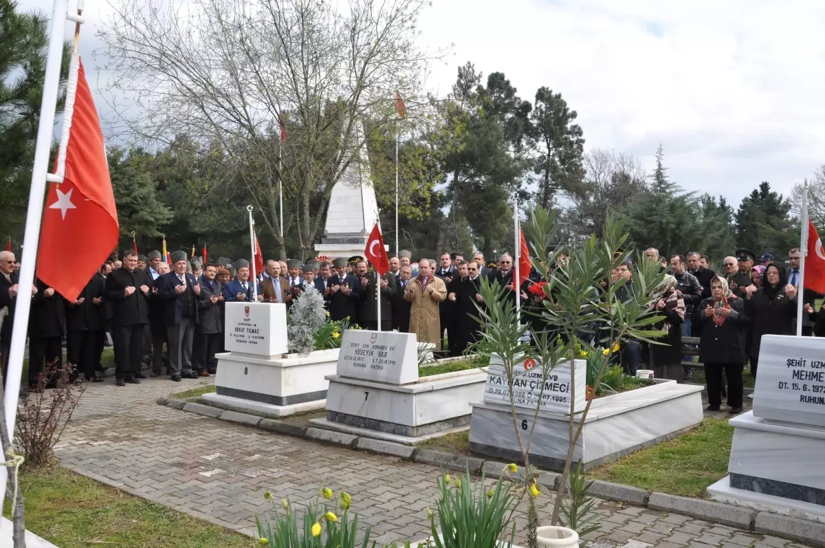 Bafra\'da Çanakkale Şehitleri Unutulmadı