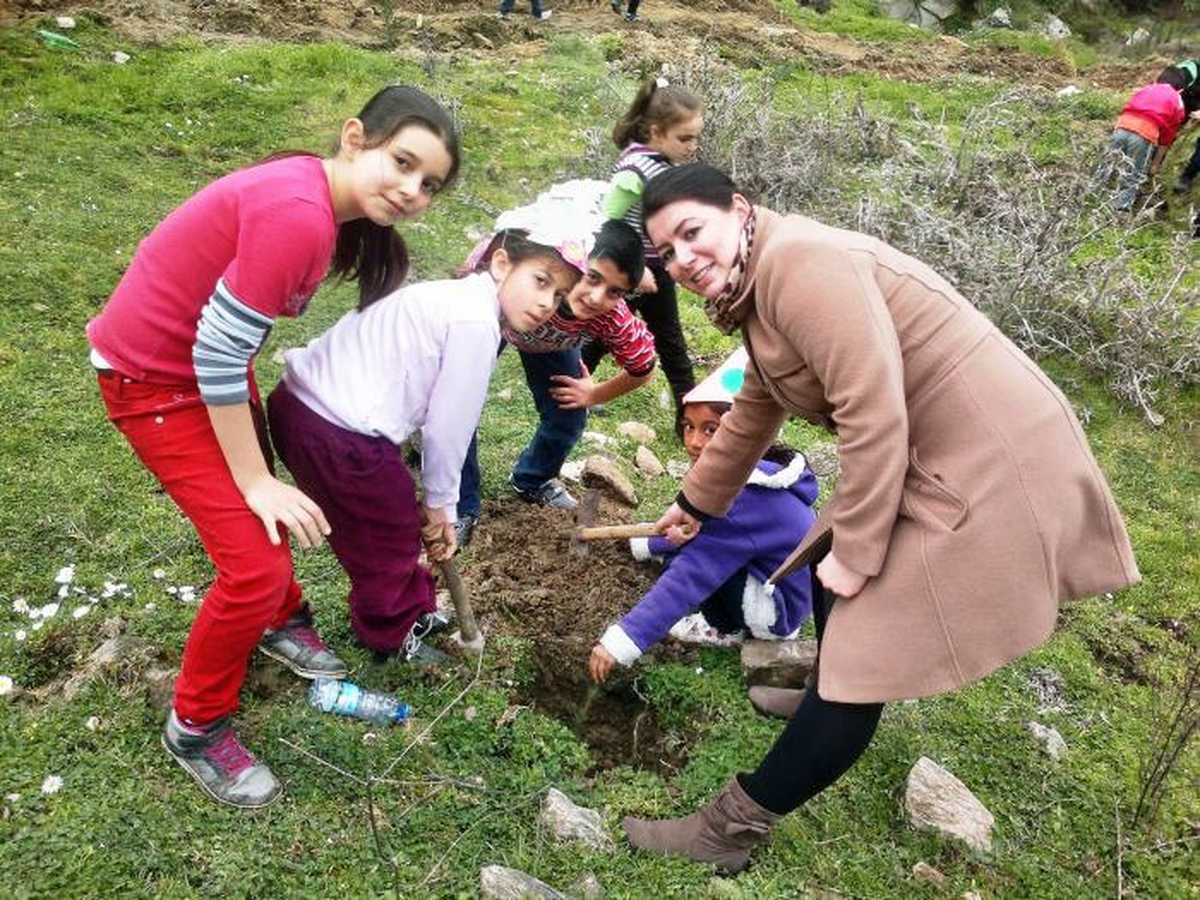 Bağarası Hürriyet İlköğretim Okulu Yeşil Çevre İçin El Ele