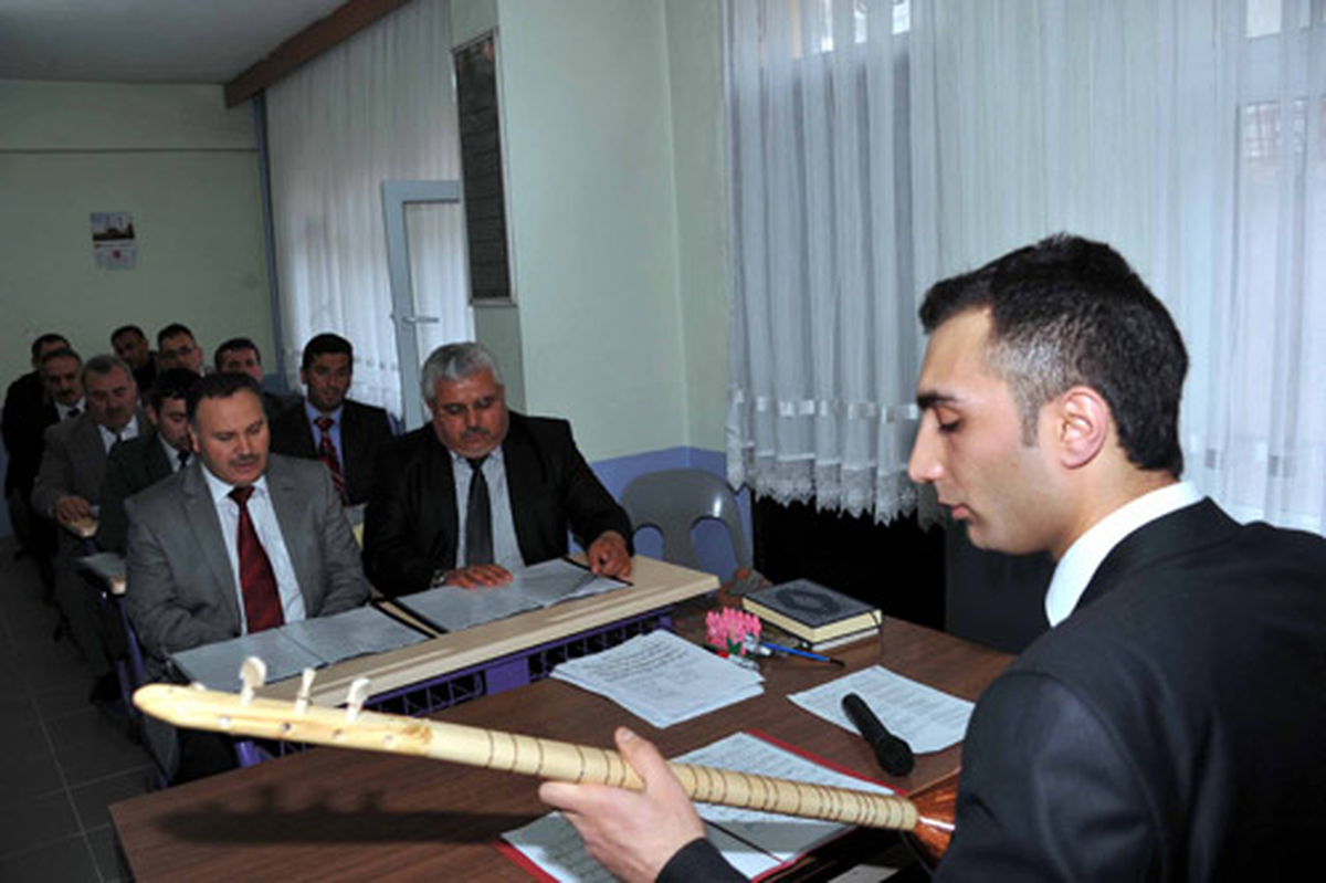 Bağlamalı Ezan Okuma Eğitimi