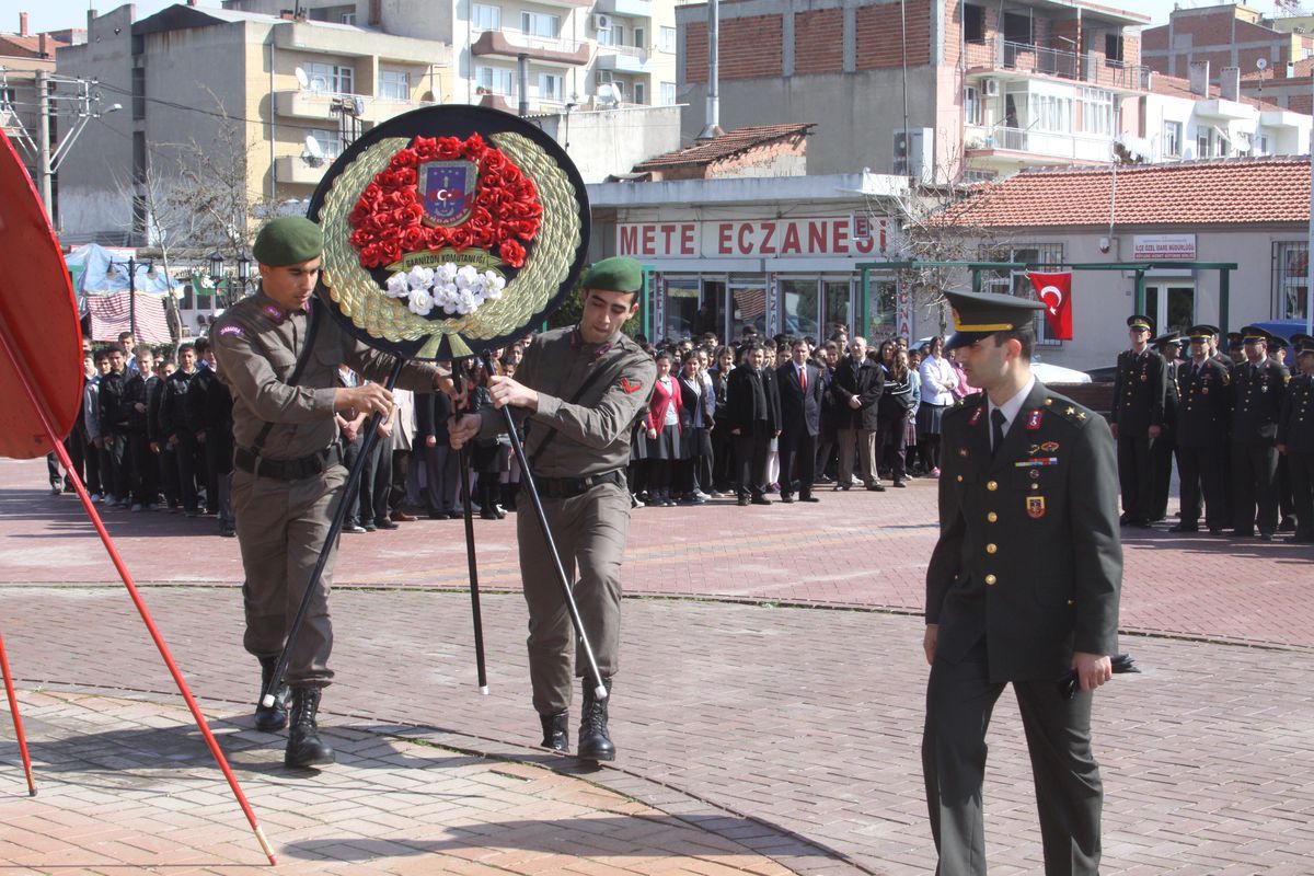 Çanakkale Zaferi\'nin 98. Yılı Saruhanlı\'da Kutlandı