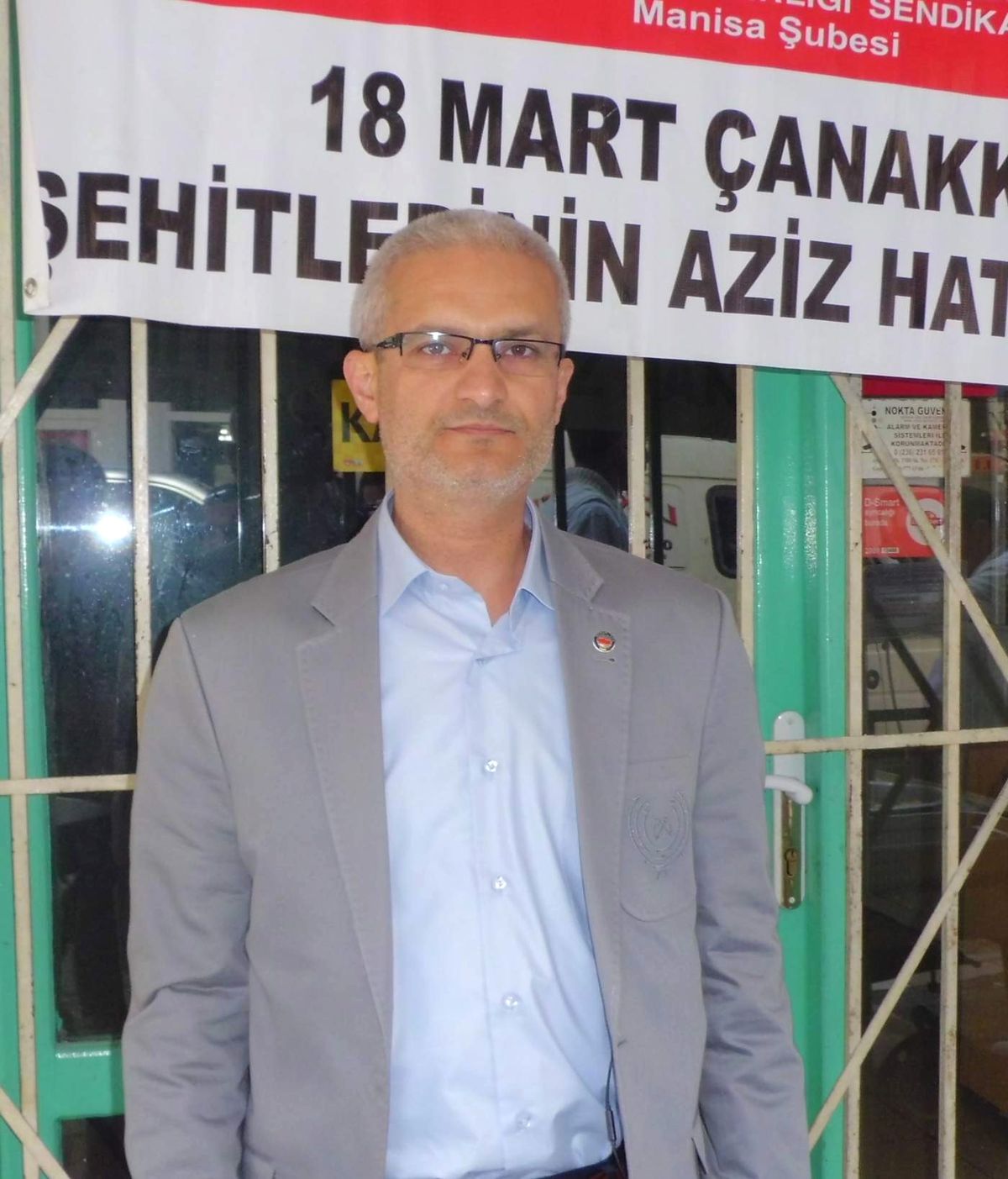 Eğitim Bir-Sen Manisa Şubesi Çanakkale Şehitlerini Andı