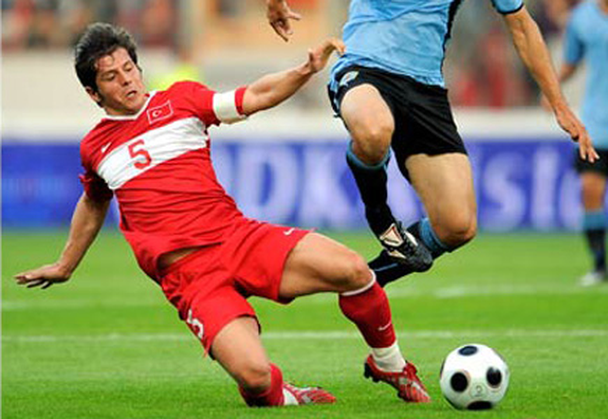 Emre Belözoğlu Kadro Dışı