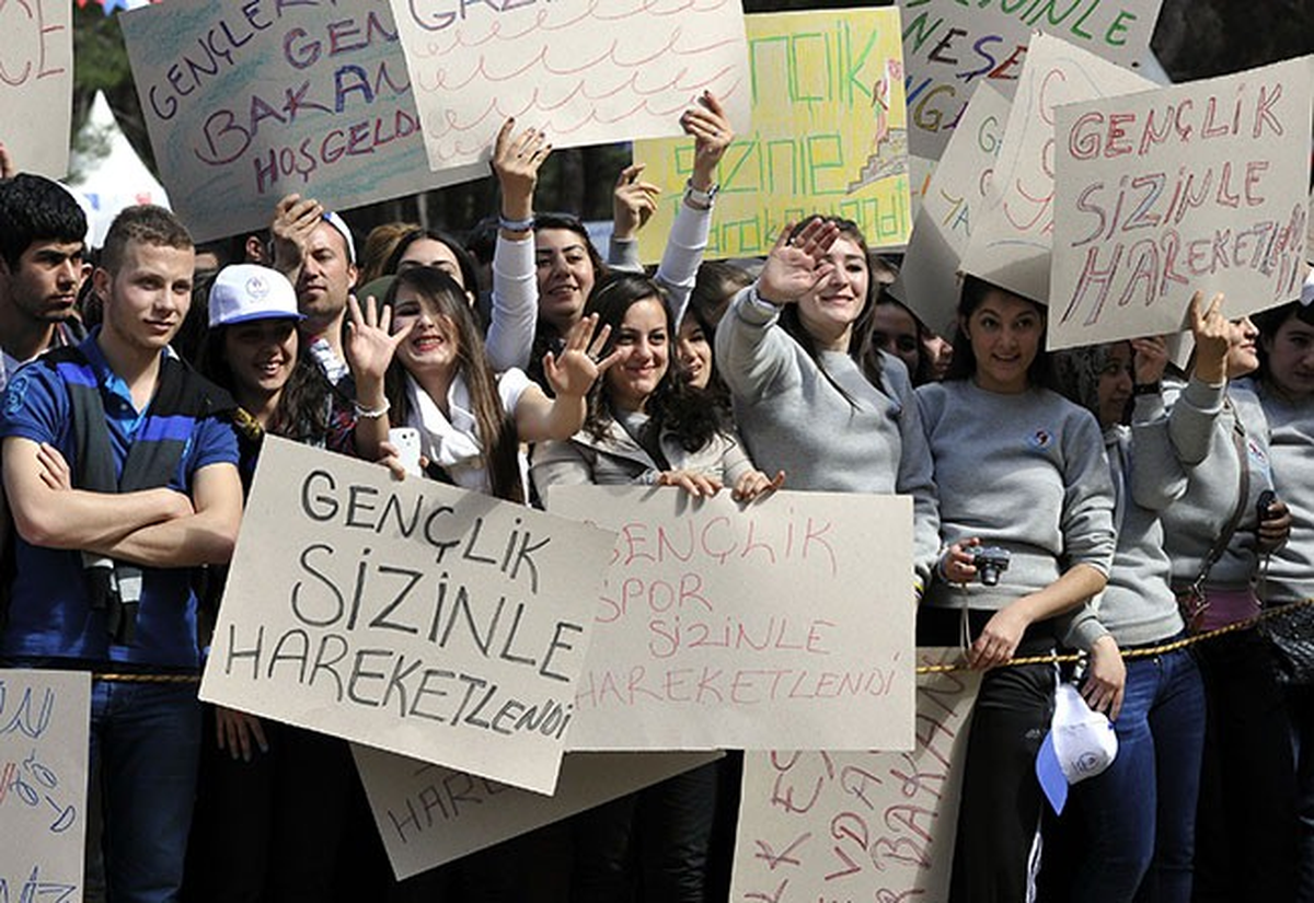 Bakan KIlıç'tan Gençleri Sevindirecek Projeler