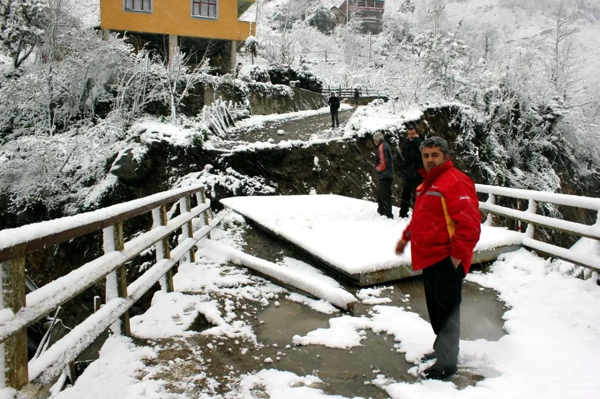 Giresun\'da Köylülerden Köprü İsyanı