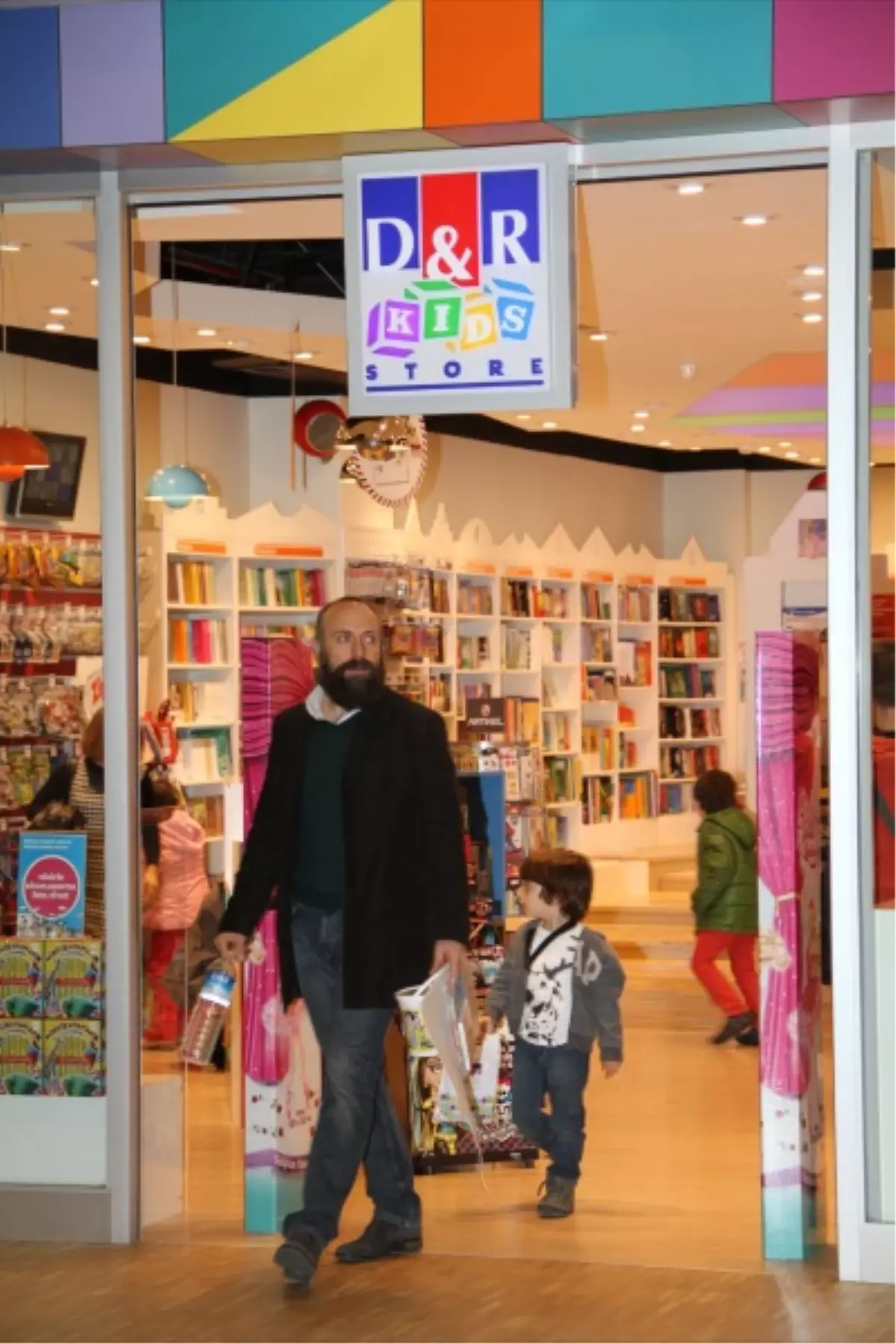 Halit Ergenç, Oğlu Ali ile Görüntülendi