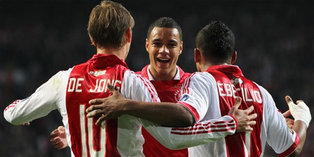 Hollanda\'da Lider Ajax