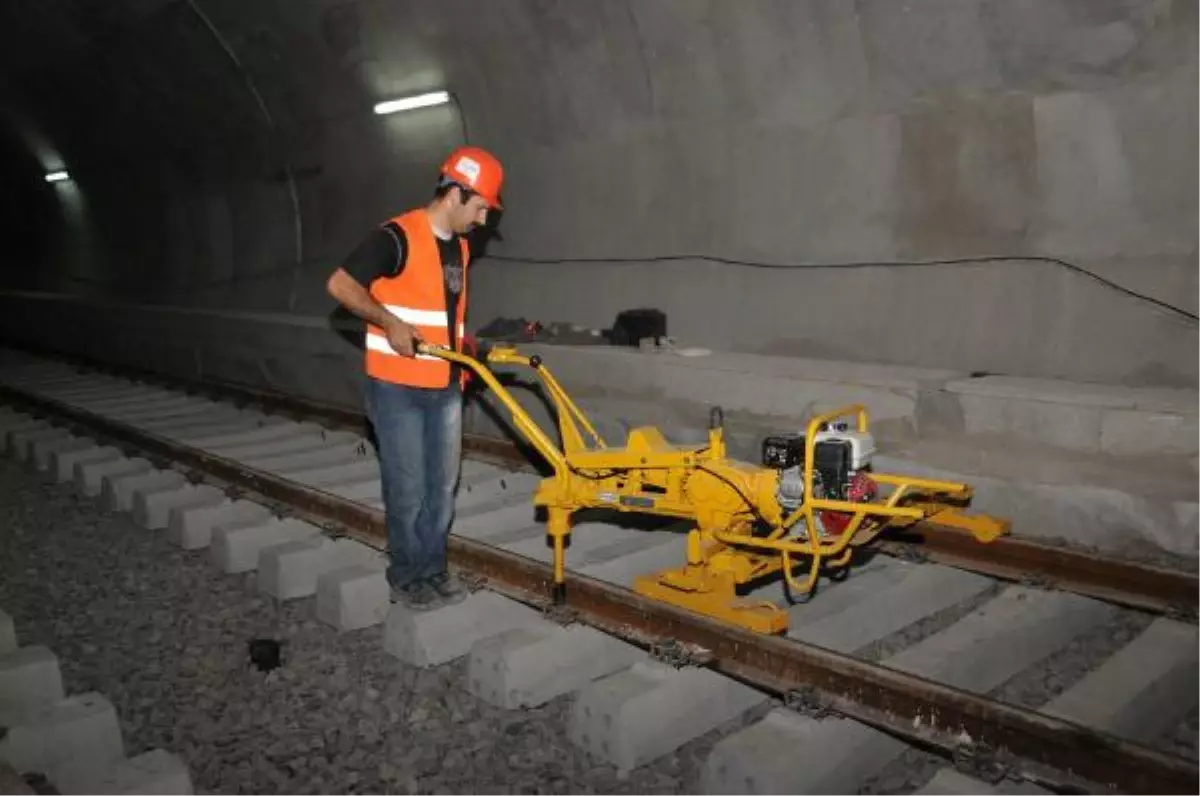 İzmir Metrosuna Onay Engeli