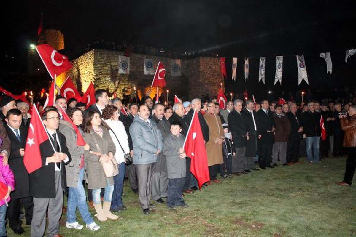 Kastamonu\'da 2 Bin Kişi Şehitler İçin Yürüdü