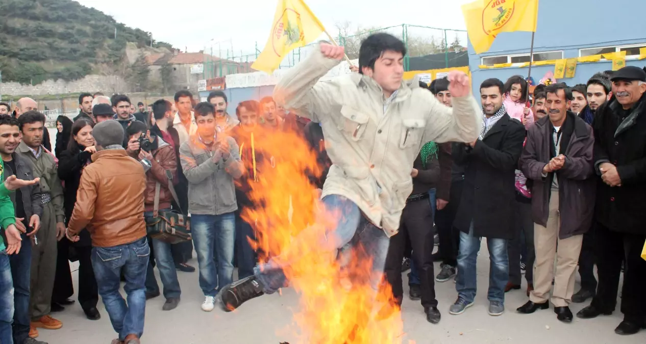 Kırşehir\'de İlk Nevruz Ateşi Yandı