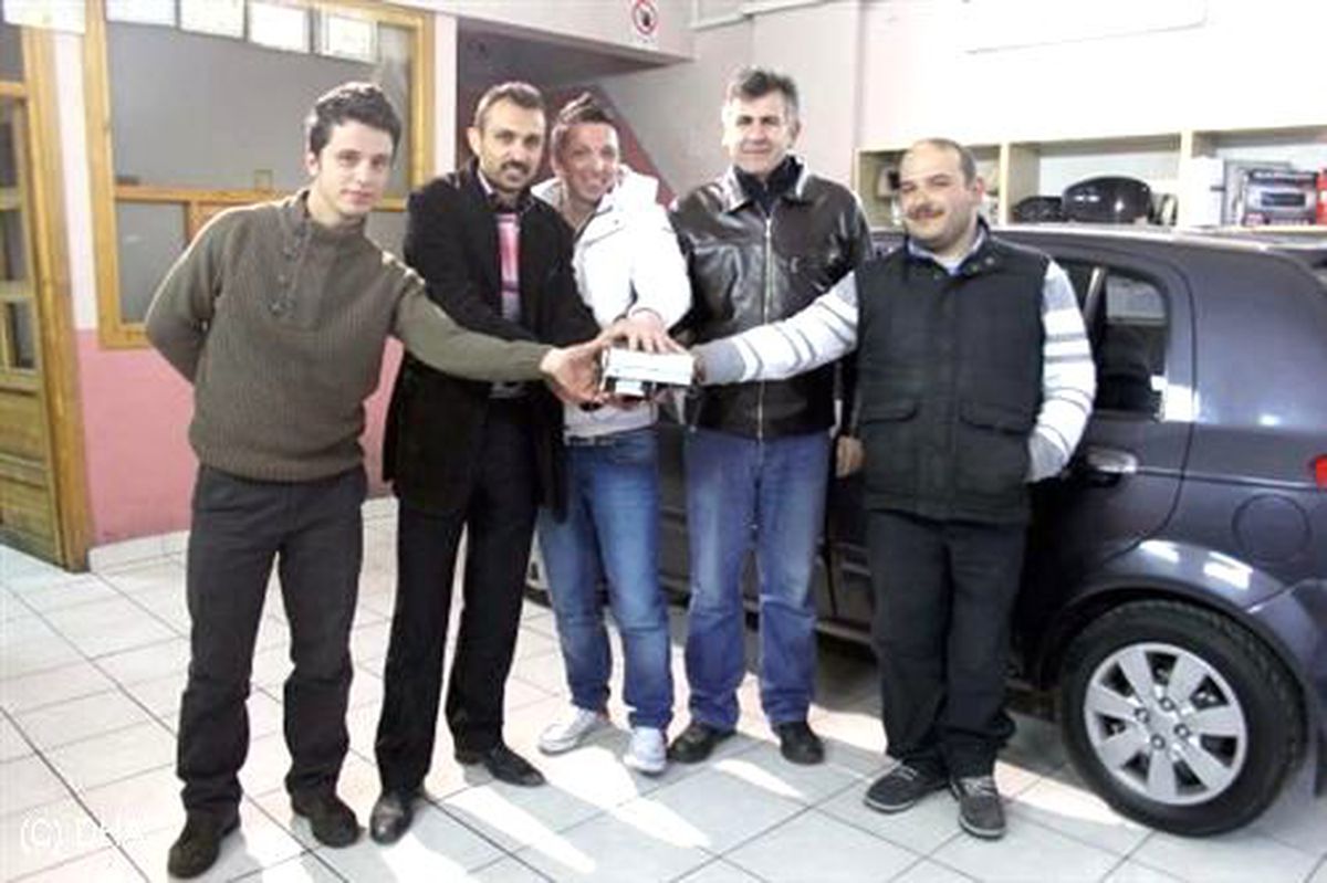 Mucitler, Araçları Ses Komutu ile Çalıştırıp Stop Ettiren Cihaz Ürettiler