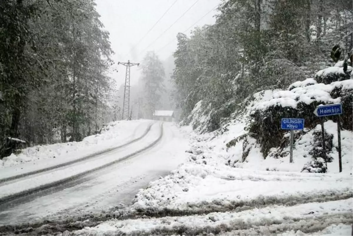 Rize\'de 8 Köy Yolu Ulaşıma Kapalı