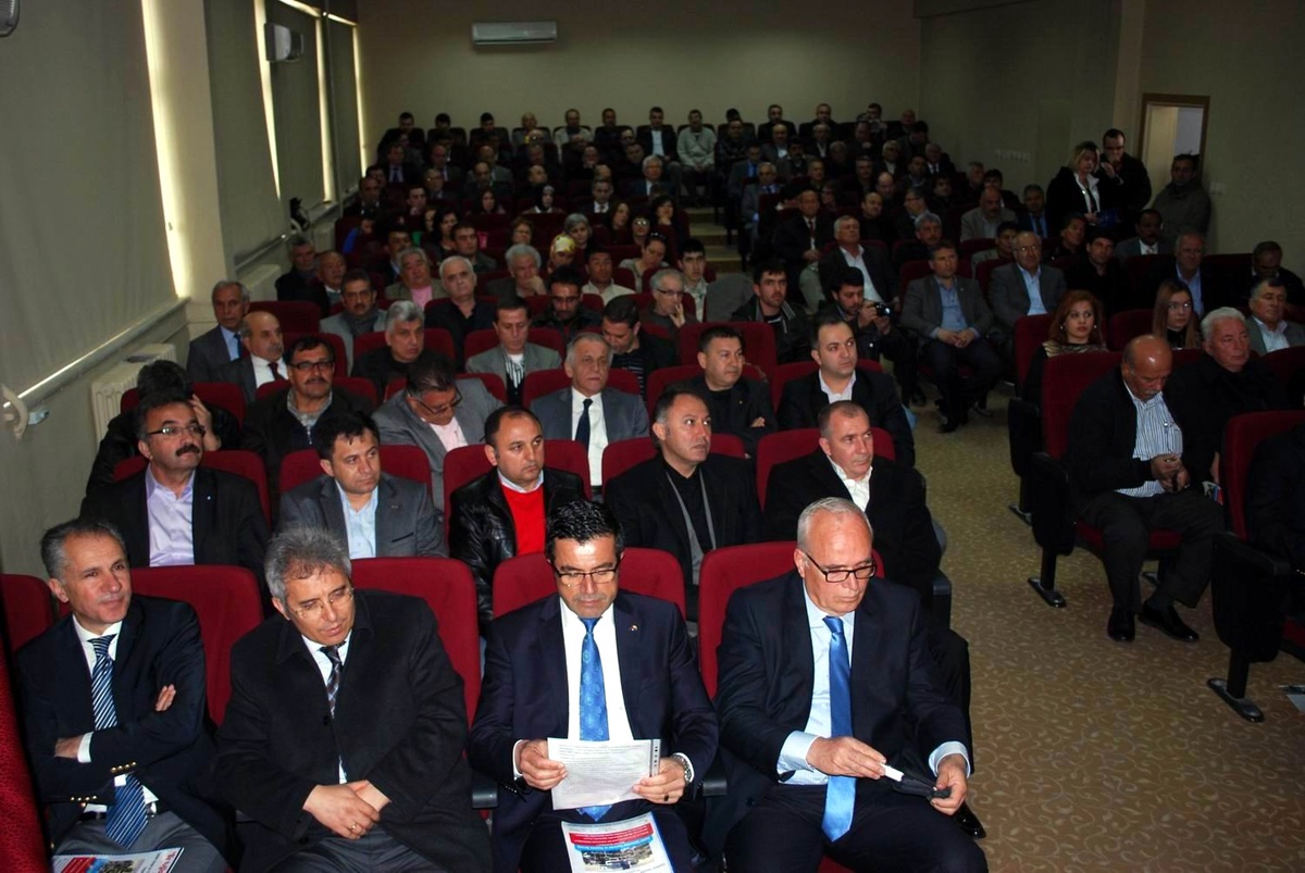 Salihli\'de Fakülte Bilgilendirme Toplantısı Yapıldı