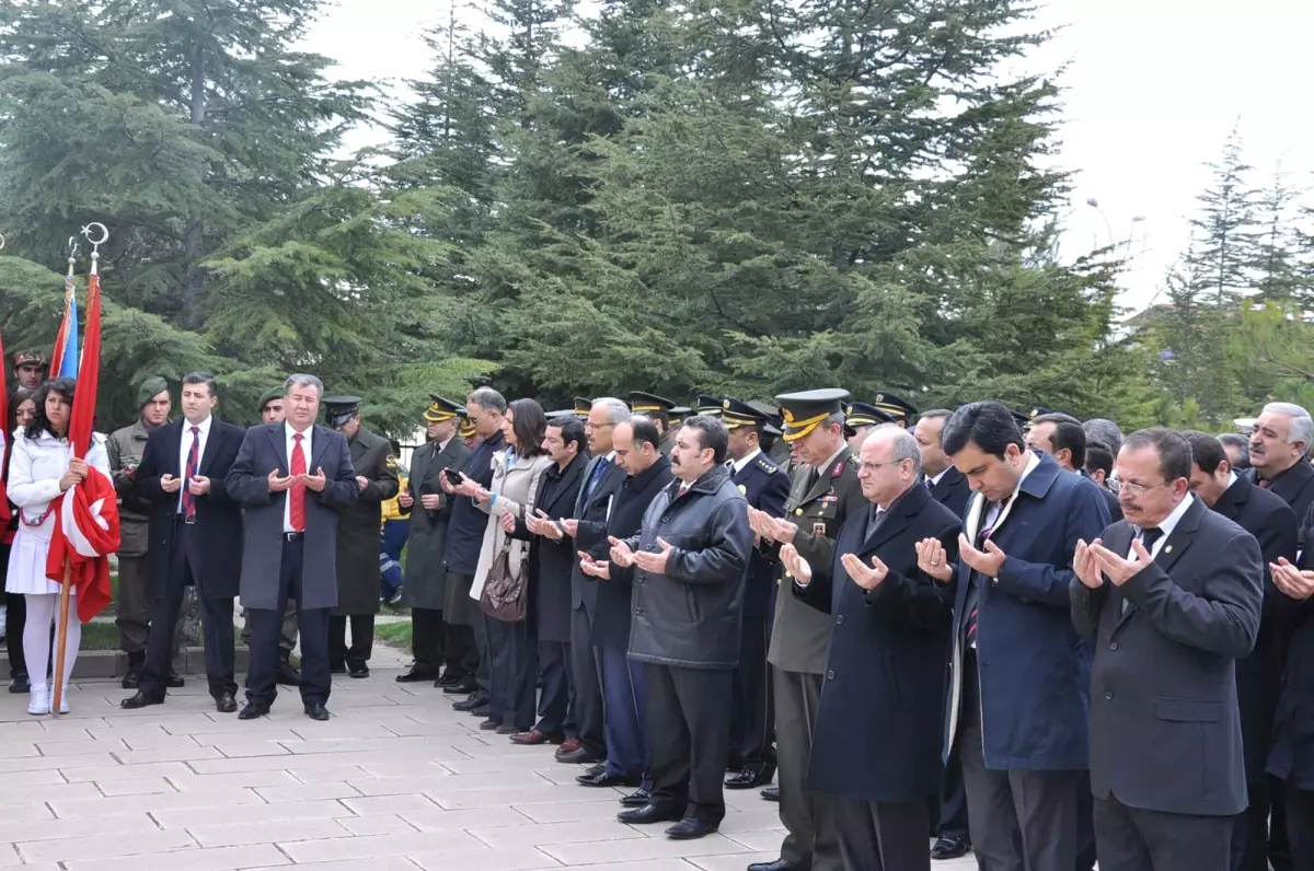 Şehir Uzman Çavuş Deniz Kaya'nın Kızına Devlet Övünç Madalyası Verildi
