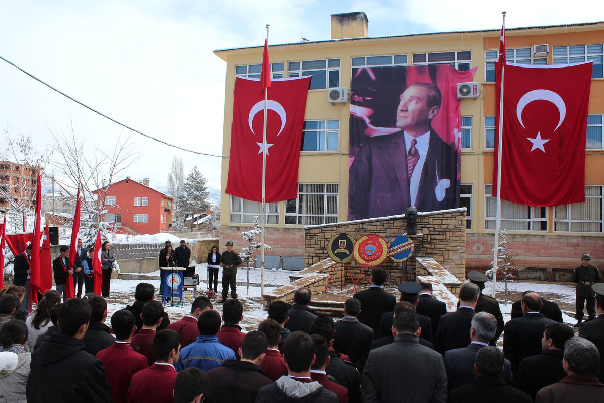 Şiran\'da 18 Mart Çanakkale Zaferinin 98. Yıldönümünde Şehitler Rahmet ve Minnetle Anıldı