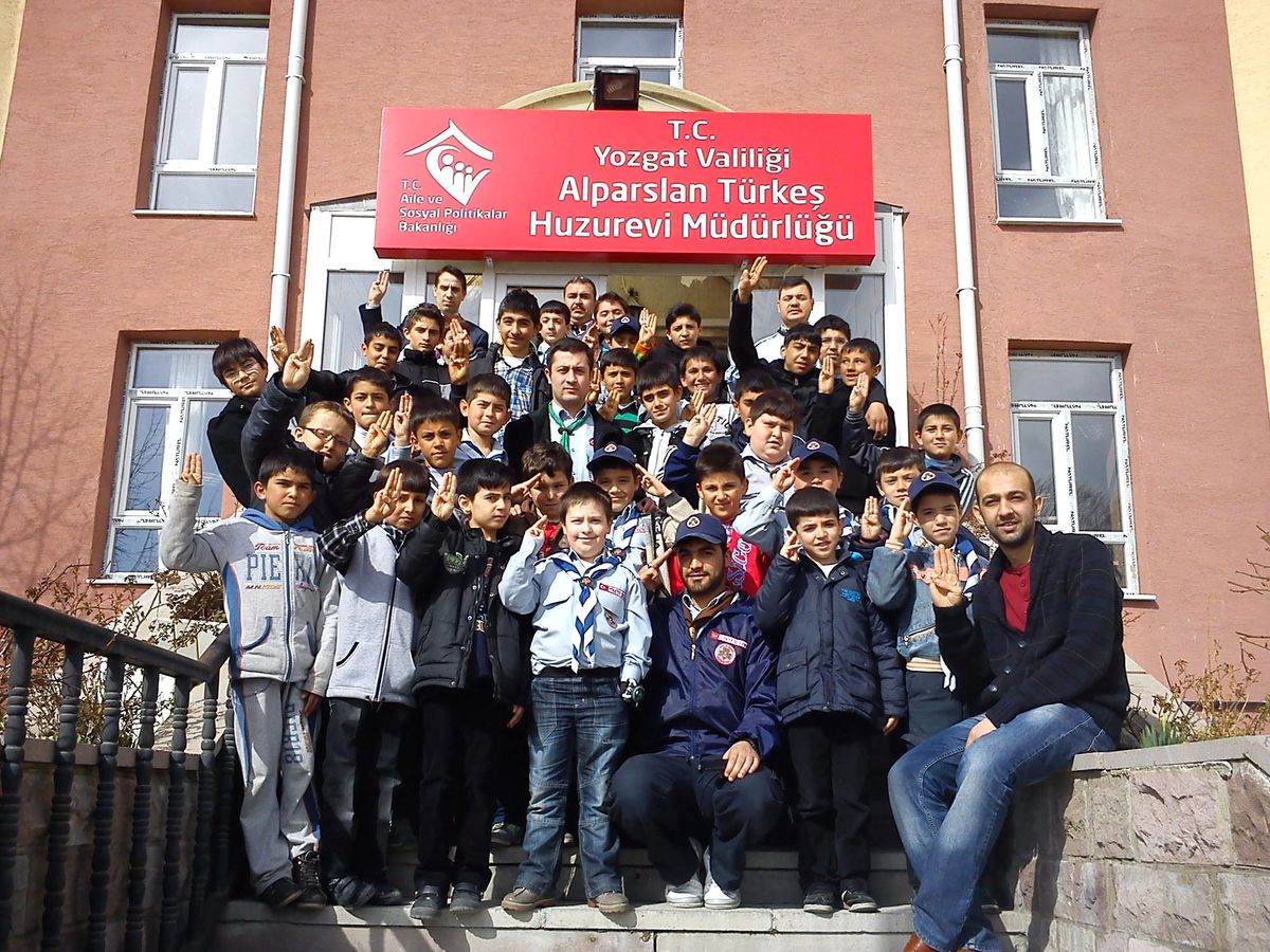 Sorgunlu İzciler Huzur Evini Ziyaret Etti