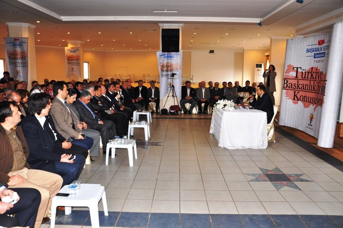 Tekirdağ\'da Başkanlık Sistemi Anlatıldı