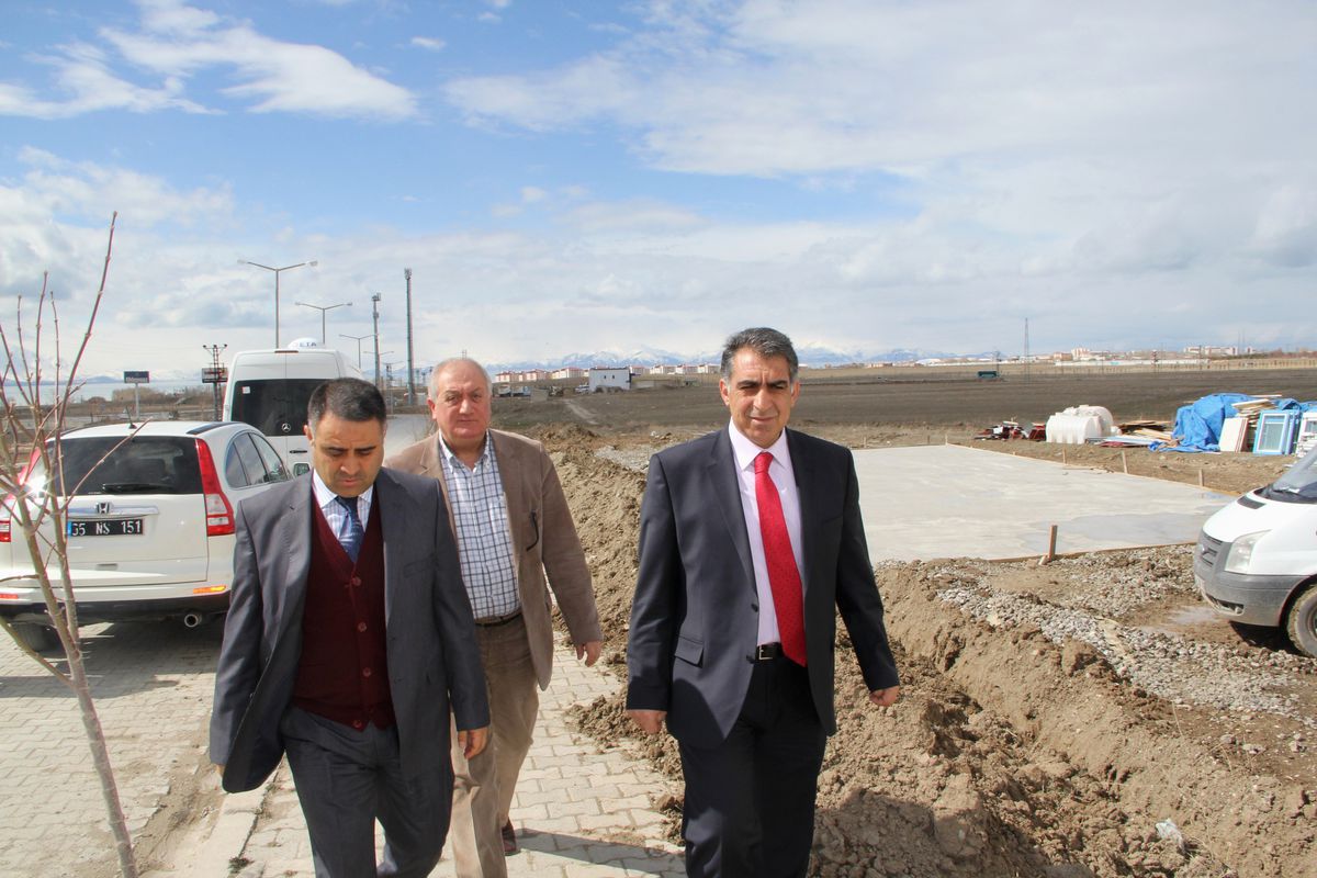 Tuşba Fuar ve Kongre Merkezi\'nin Stardı Verildi