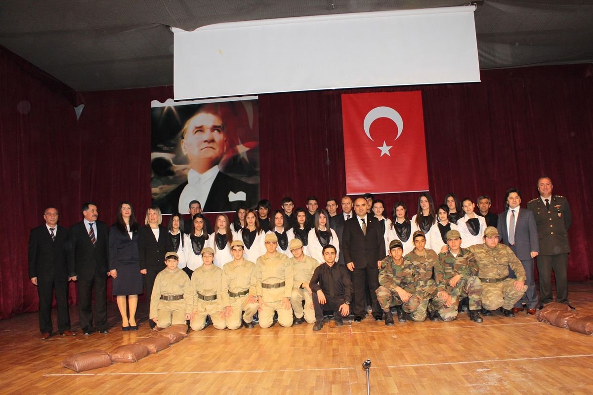 Urla Çanakkale Şehitlerini Andı