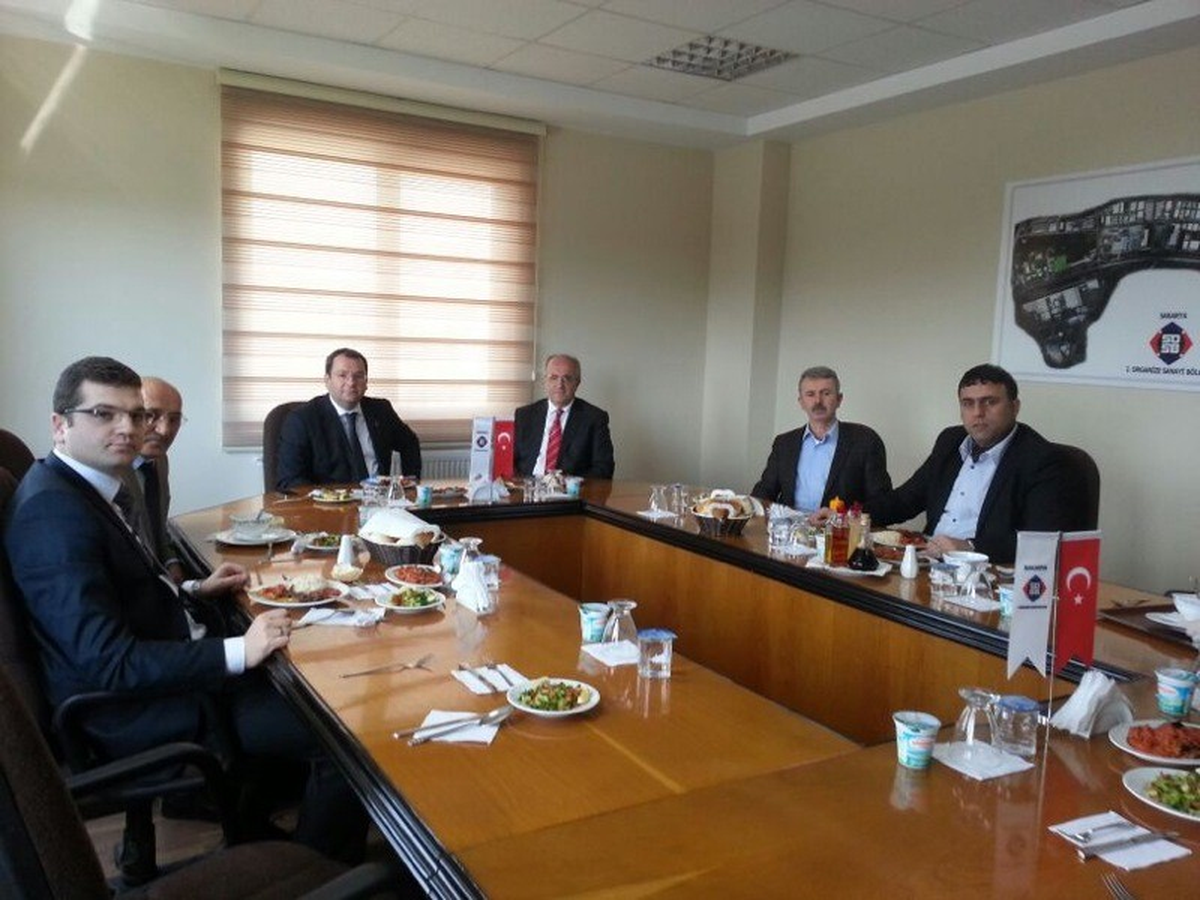 Ak Partililerden Sanayi Çıkarması
