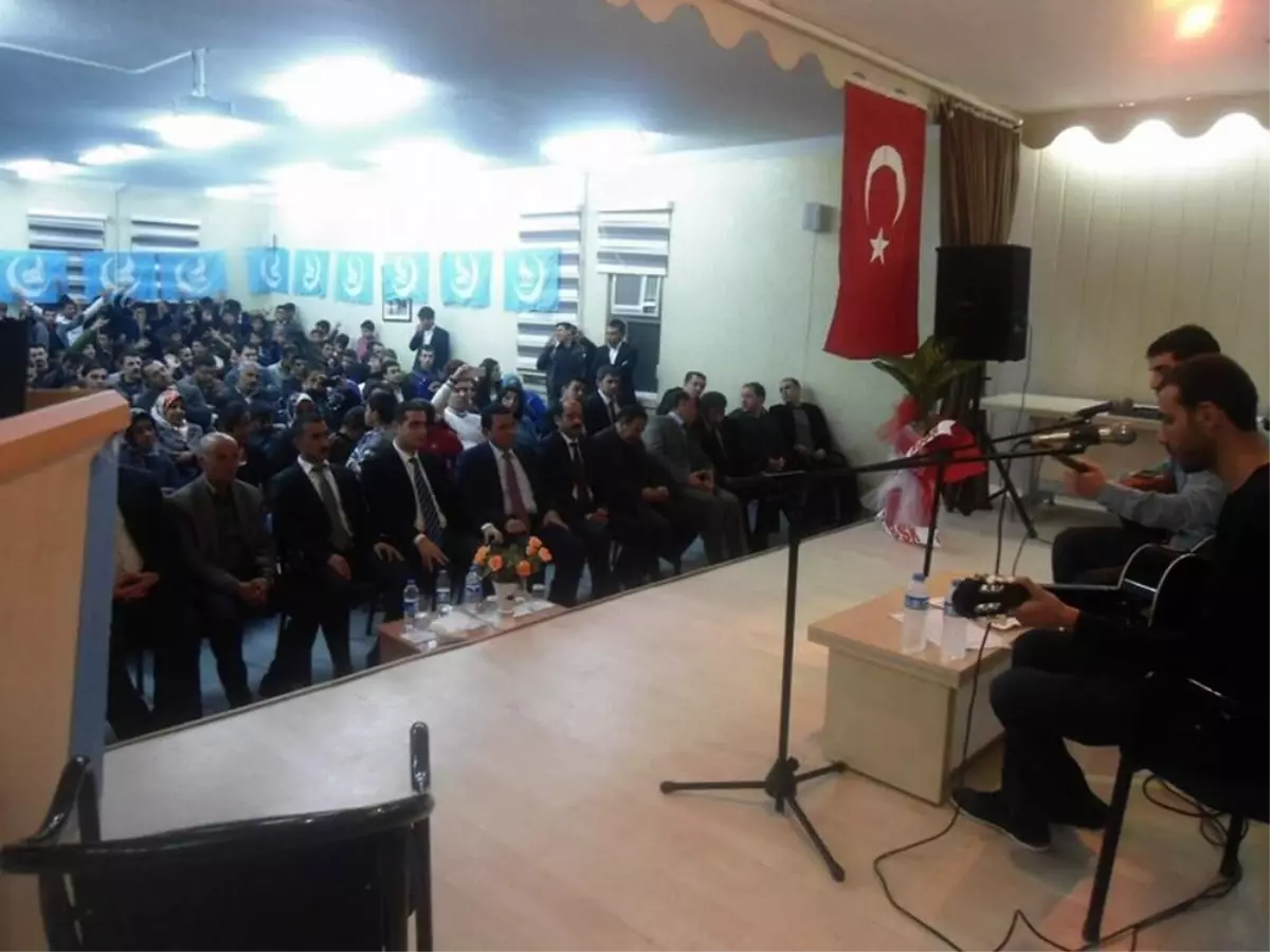 Akçakale Ülkü Ocakları Başkanlığı Çanakkale Zaferini Kutladı