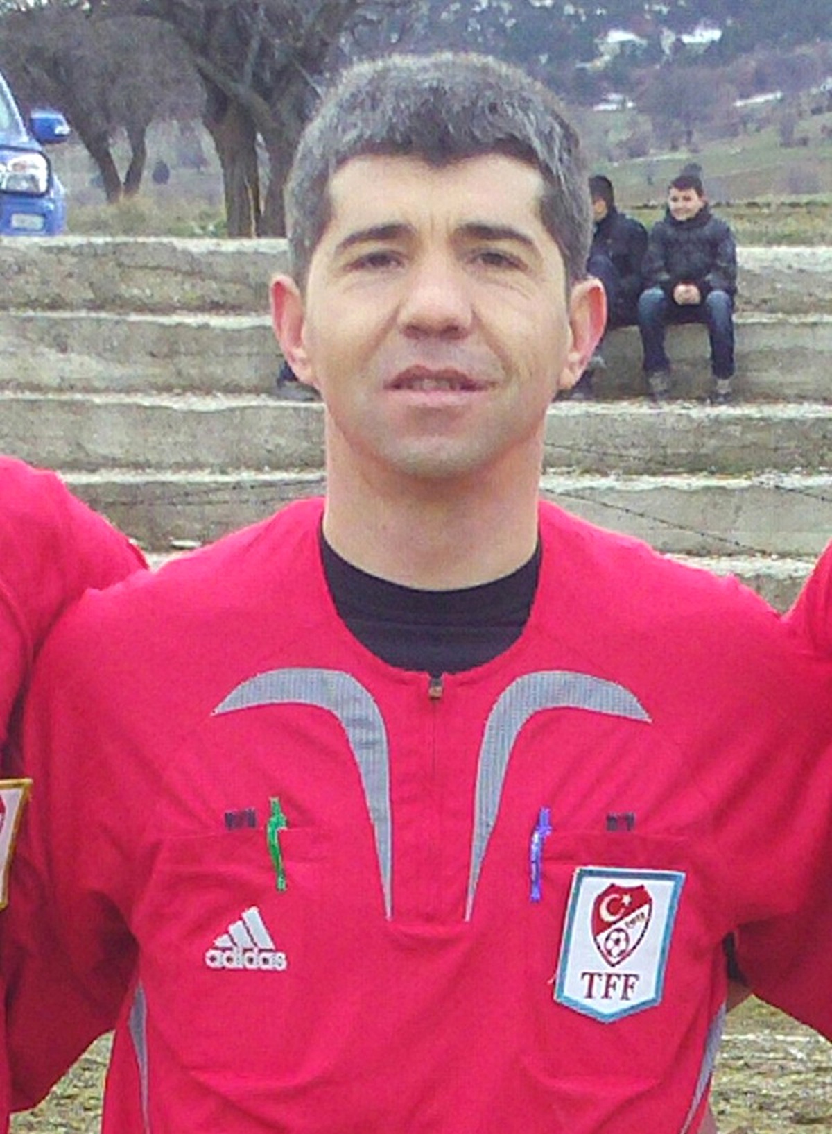 Amatör Lig\'de Futbolcu Hakemi Darp Etti