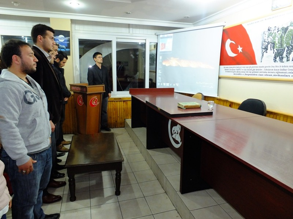 Aydınlı Ülkücüler Çanakkale Zaferini Andı