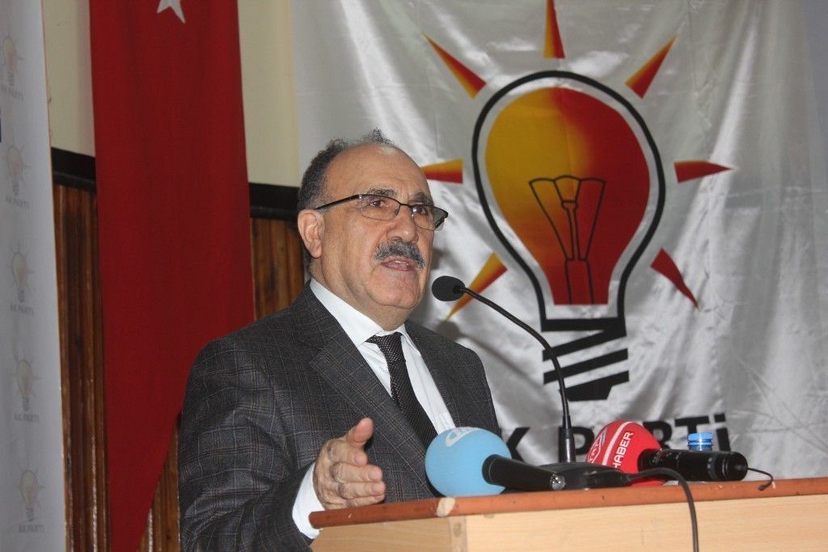 Başbakan Yardımcısı Beşir Atalay, BDP Genel Başkanı Selahattin Demirtaş\'ın Okuduğu Terör Örgütü...