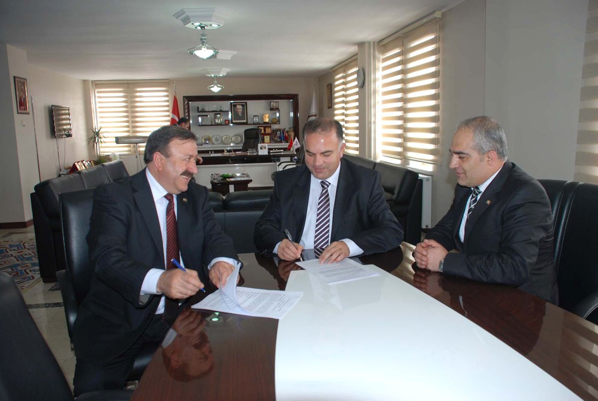 Bitlis Belediyesi\'nden Sosyal Denge Sözleşmesi