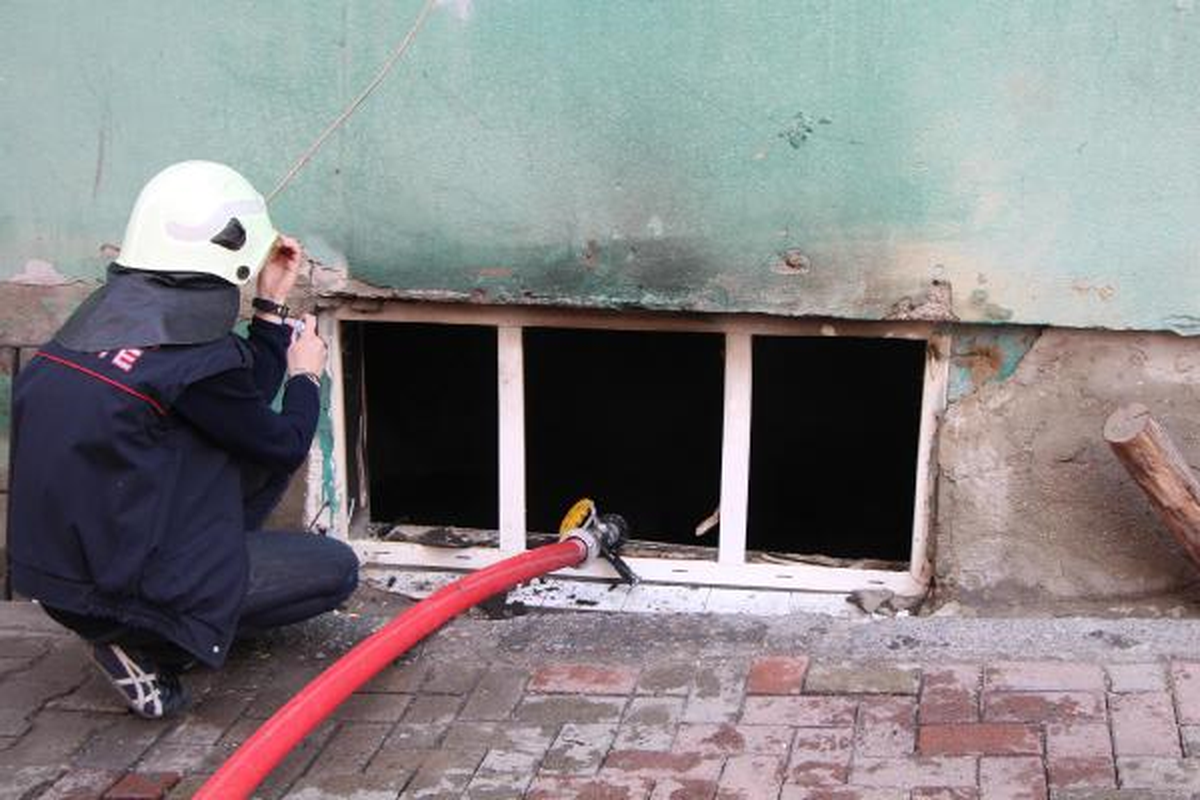 Ev Sahibine Kızan Kiracı Daireyi Yaktı
