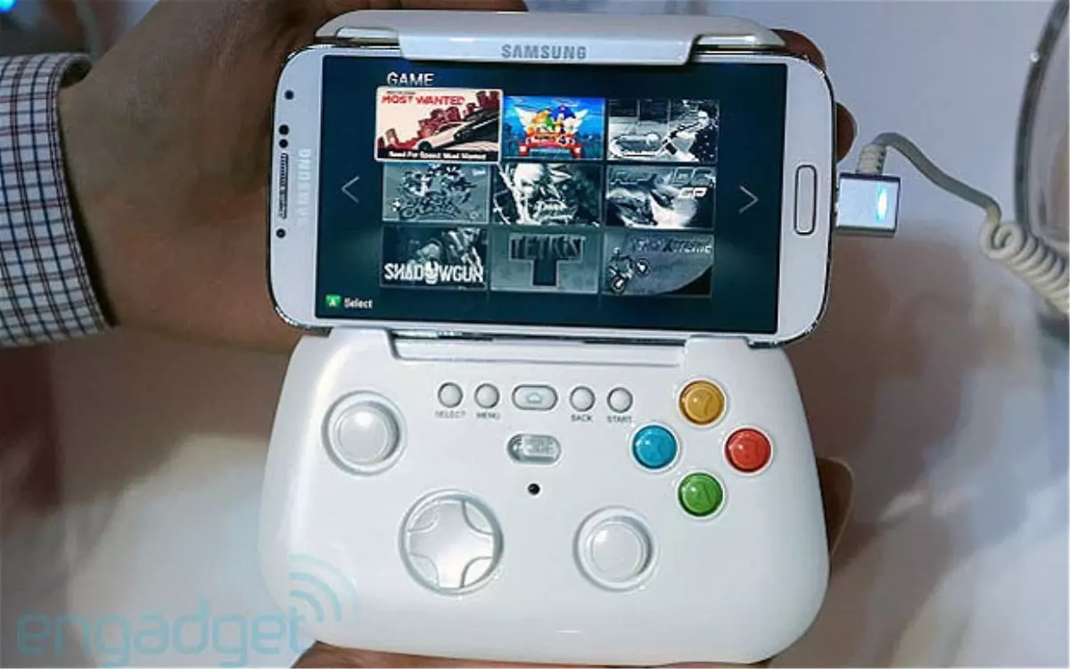 Galaxy S4\'ün Oyun Konsolu Xbox\'a Olan Benzerliğiyle Dikkat Çekti