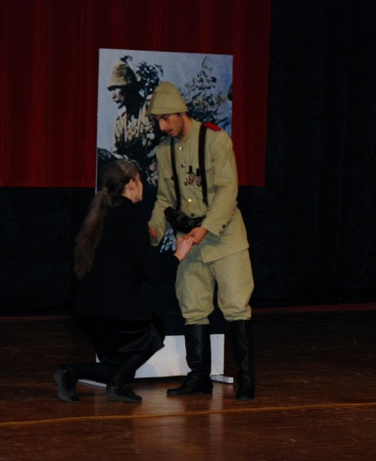 Gaziantep Lisesi Öğrencileri Şehitleri Unutmadı