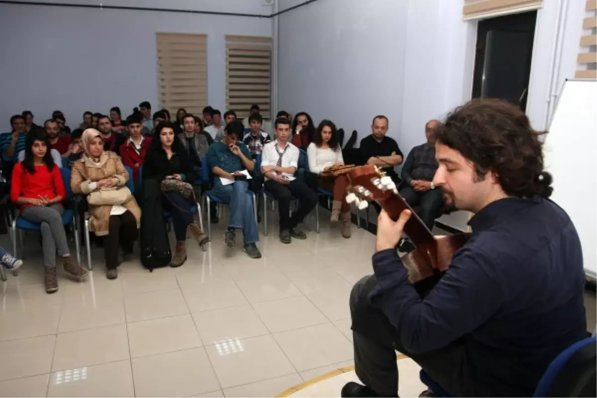 Gitarın Yetenekli İsmi Esenler\'deydi