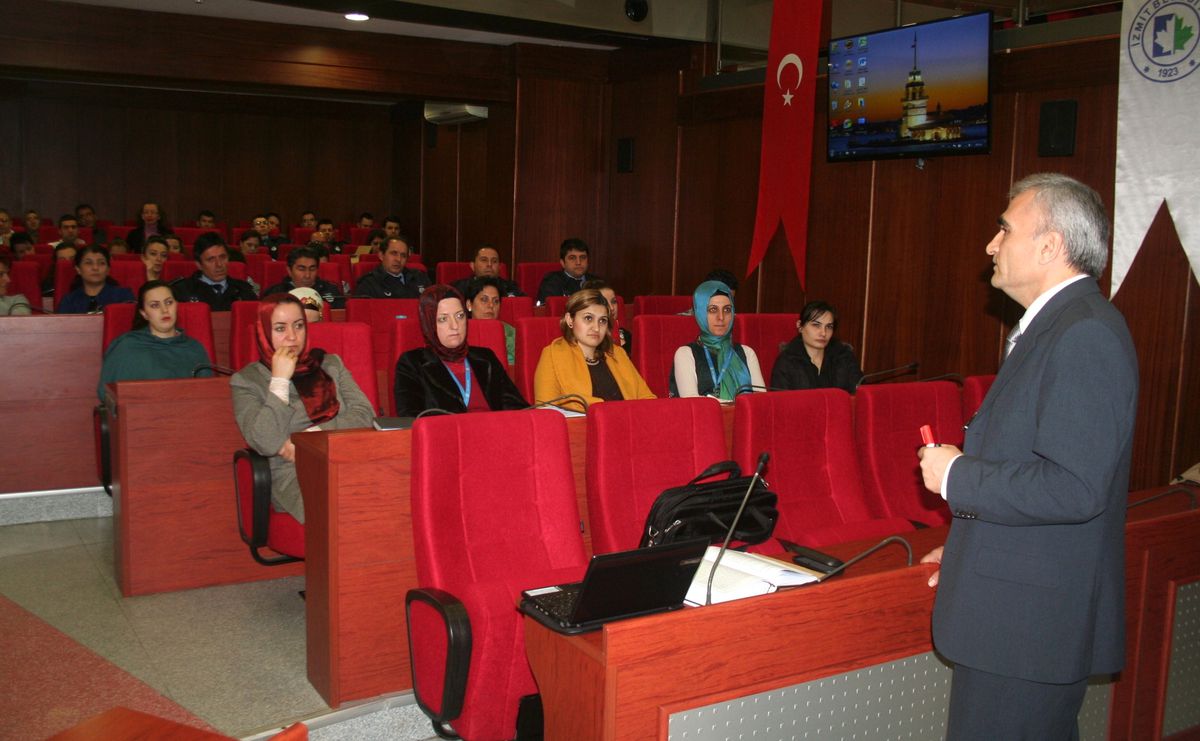 İzmit Belediyesi\'nde Mevzuat Eğitimi