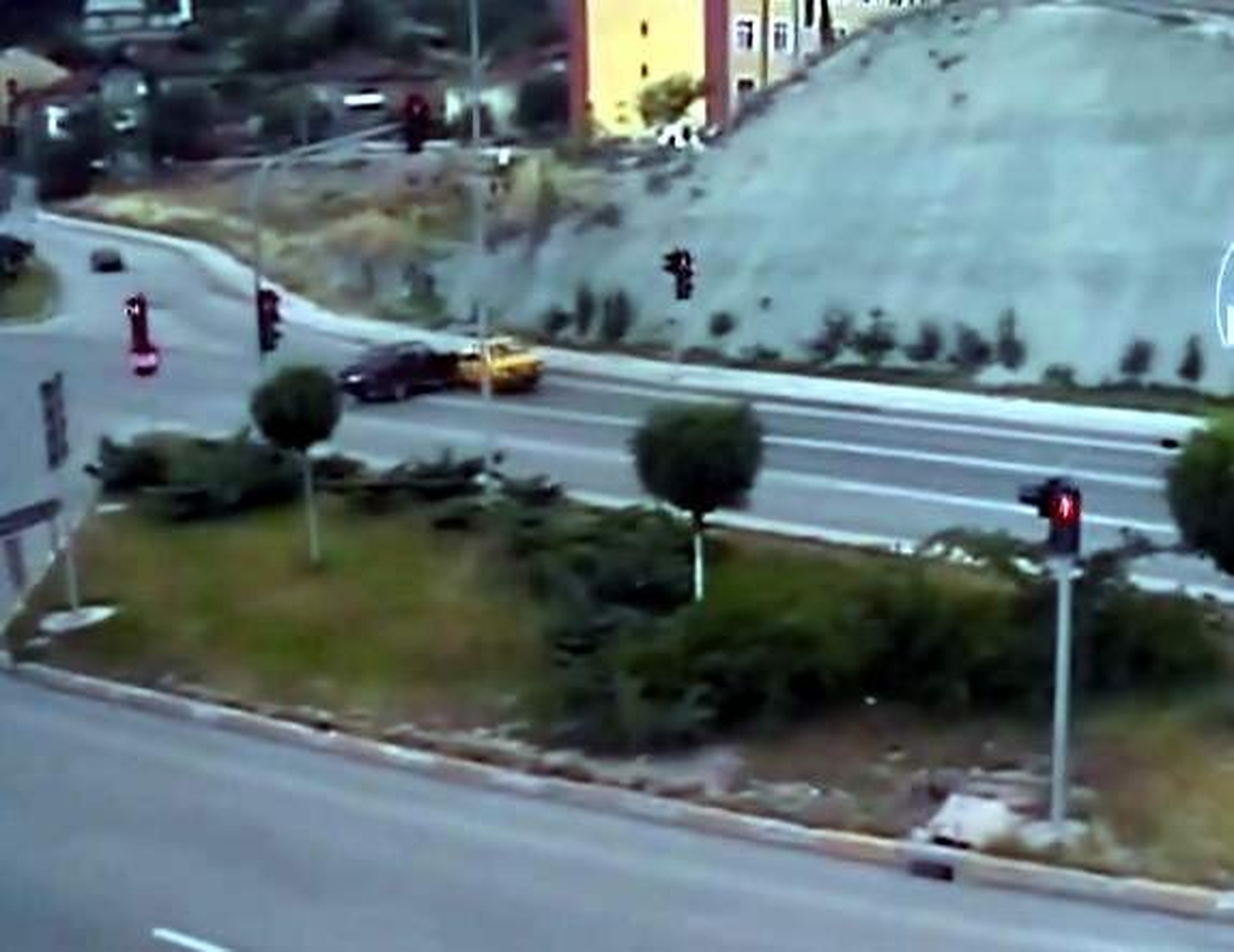 Karabük\'te Trafik Kazaları Mobese Kamerasında