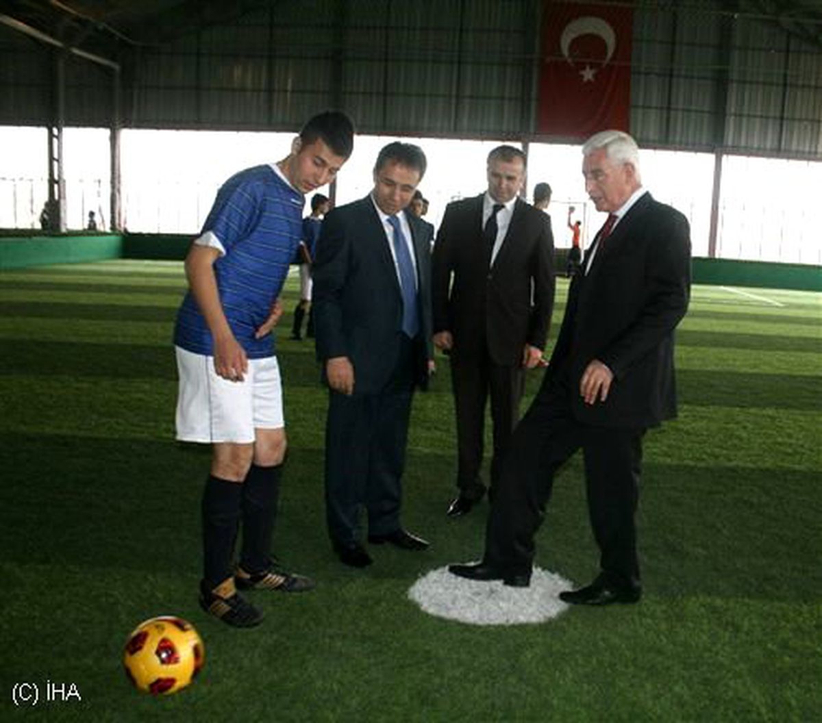 Karaman\'da "Emniyet\'ten Bir Yıldız Doğuyor" Futbol Turnuvası