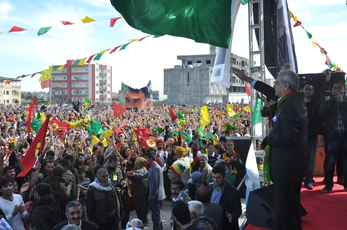 Nusaybin\'de Nevruz Kutlamaları