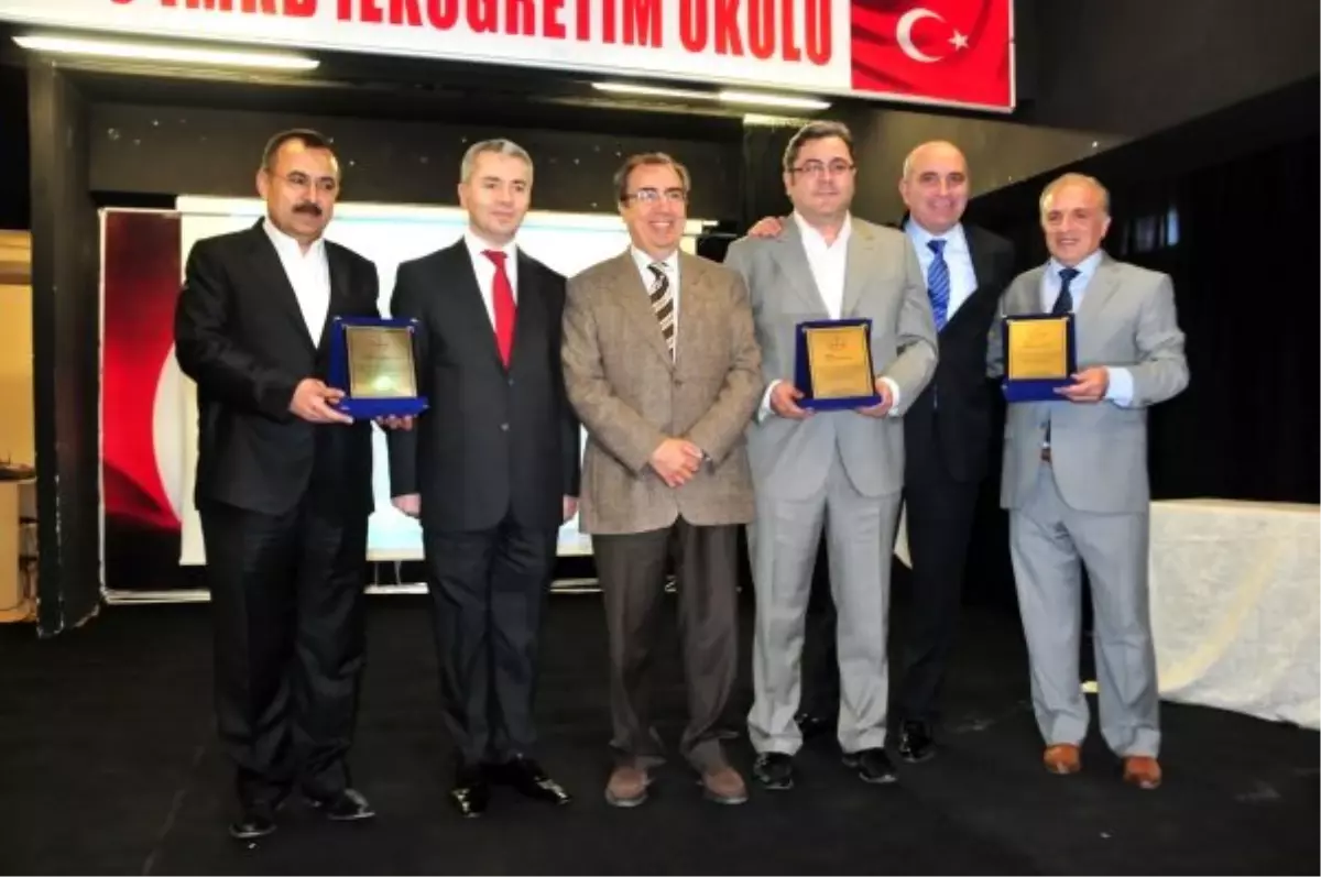 Öğrenciler Spor Salonlarına Kavuştu