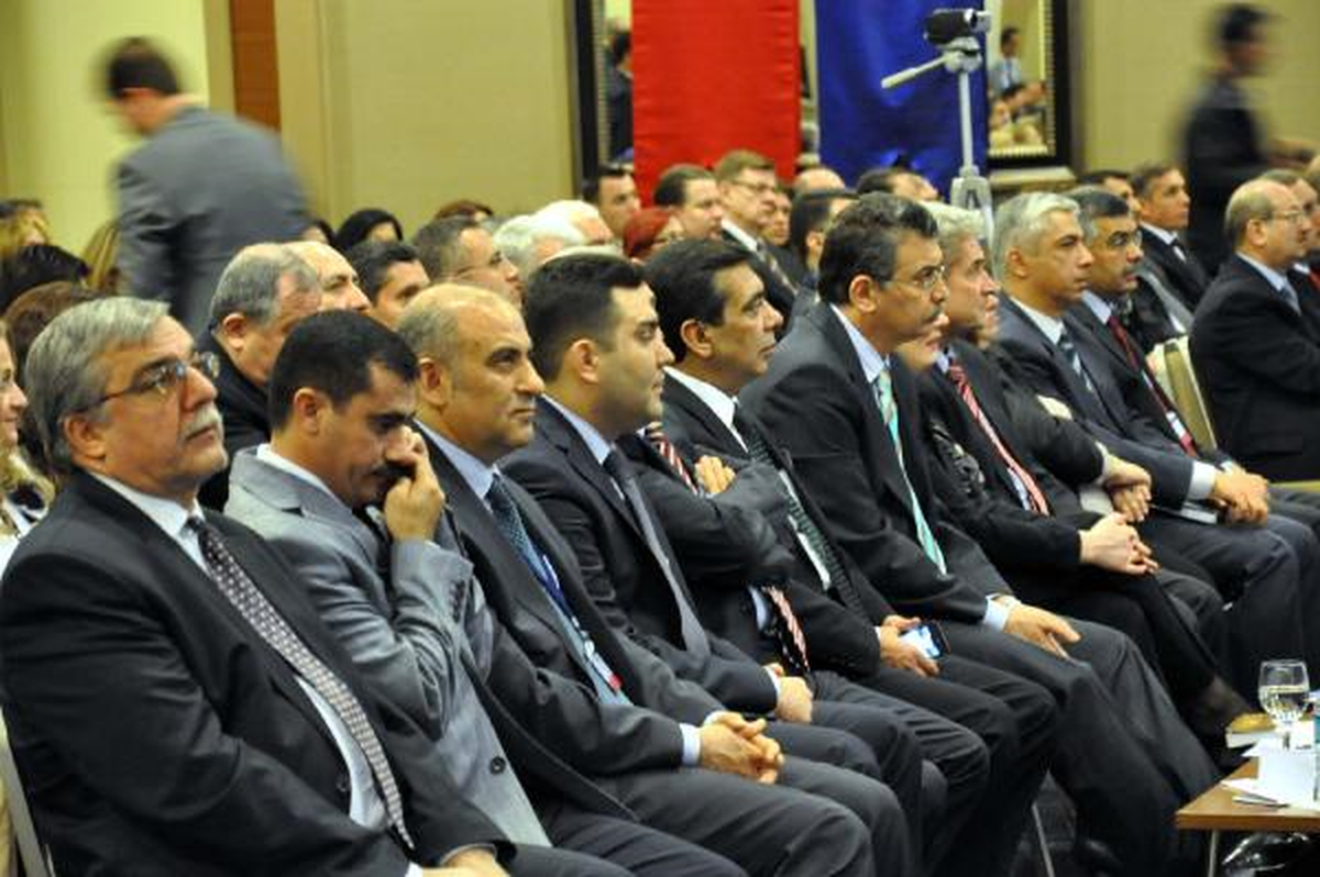 Şanlıurfa\'da \'Kız Çocuklarının Okullaşması\' Konferansı