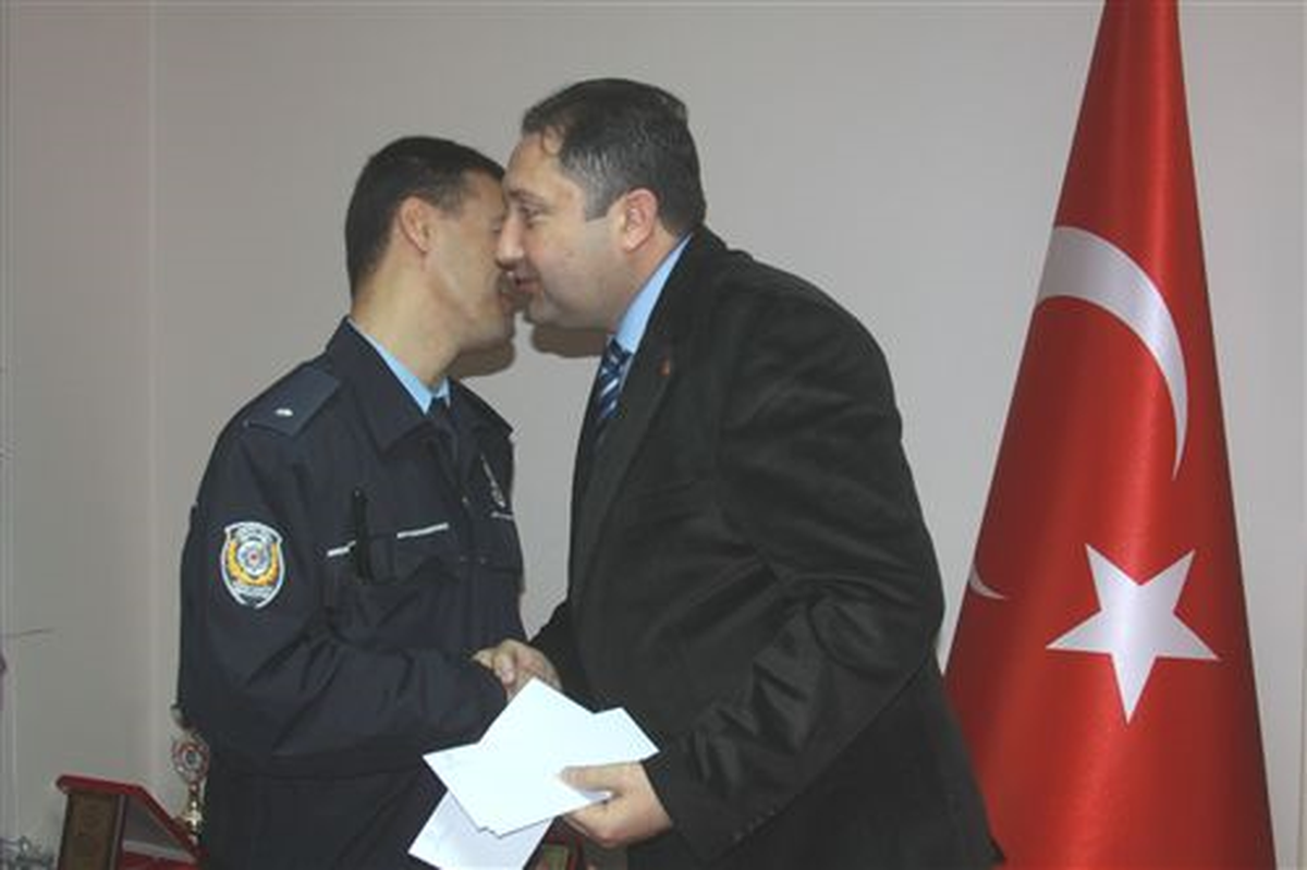 Saruhanlı Emniyet Müdürü, 5 Polisin Doğum Gününü Kutladı