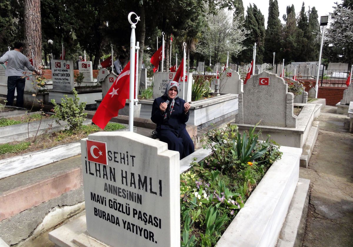 Şehit Annesi Demirtaş\'a Kızdı