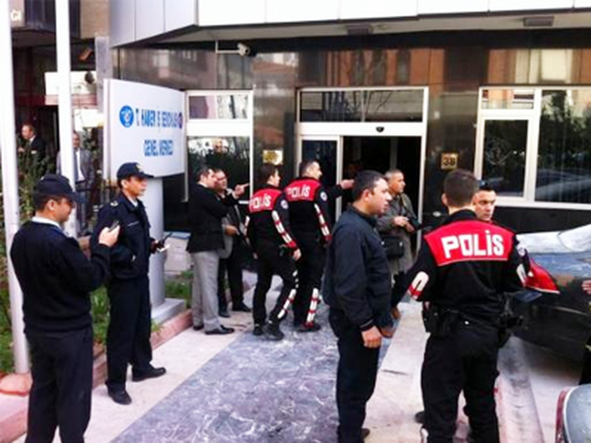 Sendika Binasına Silahlı Saldırı