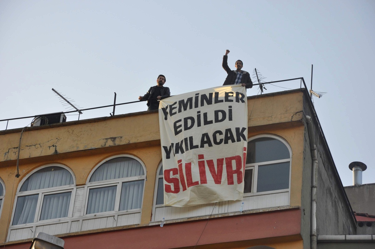 Tatlıcıya Pankart Asan Tgb\'lilere Para Cezası