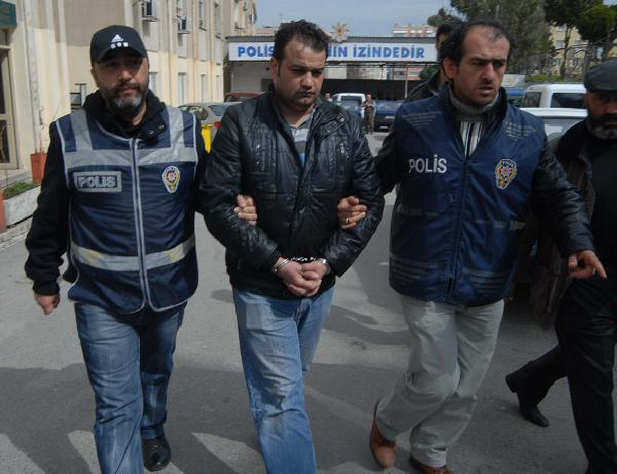 Oğlunun Oyuncak Tabancasıyla Soygun Yaptı