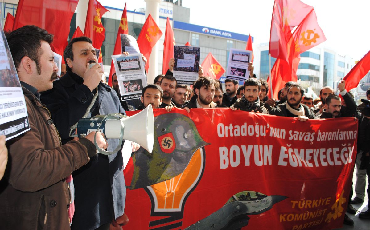 Tkp\'den Suriyeli Muhaliflere Protesto
