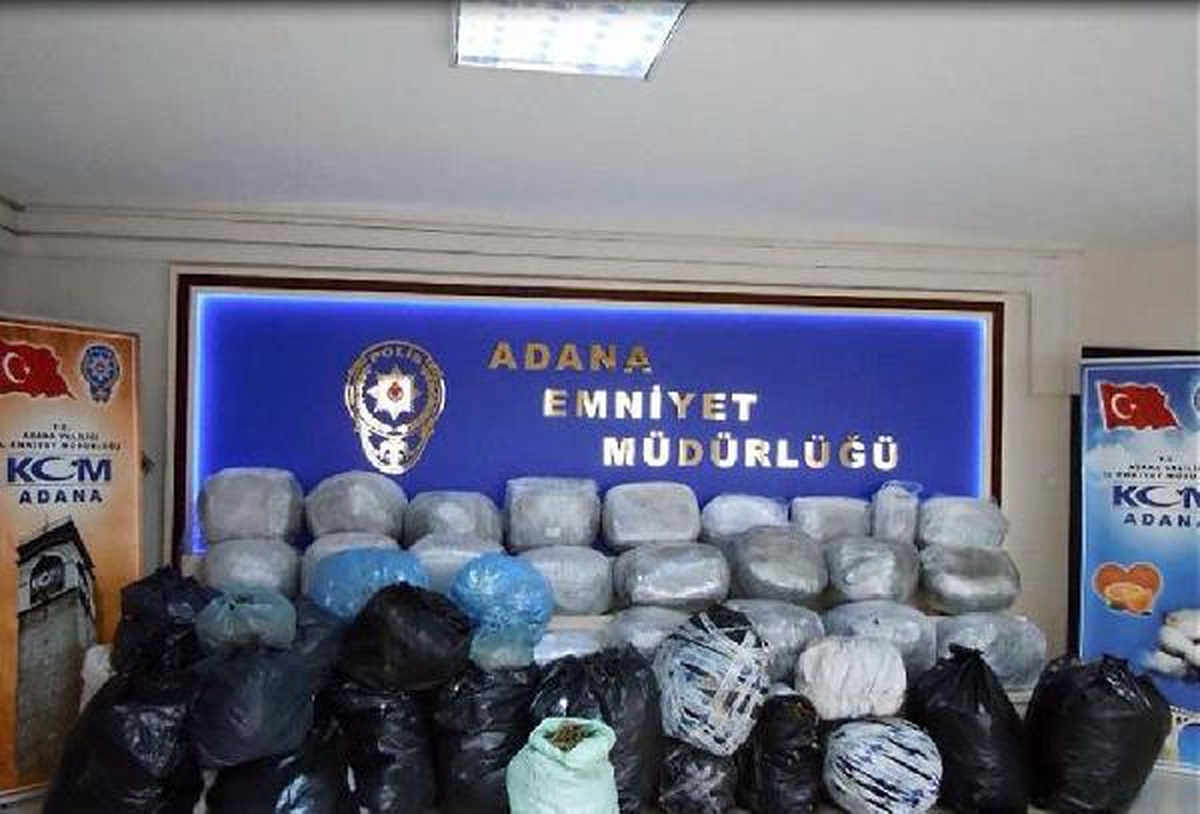 Uyuşturucu Tacirinin \'Gölge Oyunu\'nu Polis Bozdu