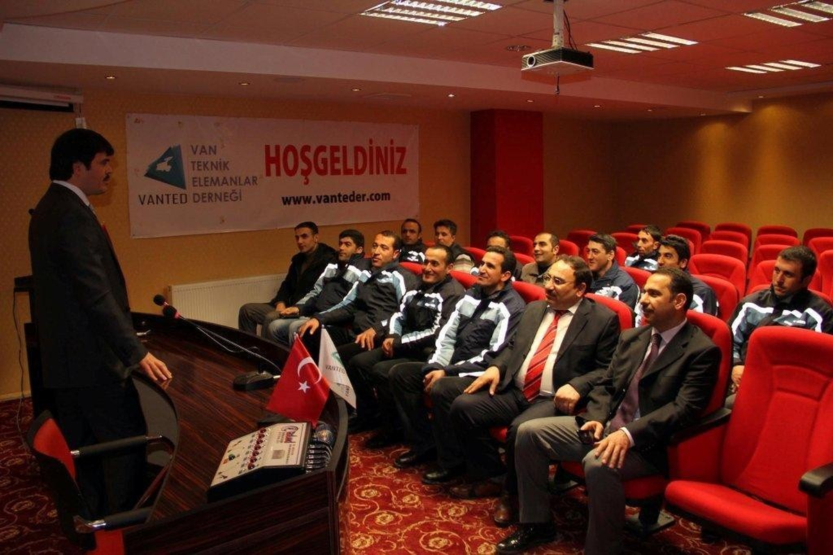 Van Cihan Medya Dağıtım Personeline Seminer