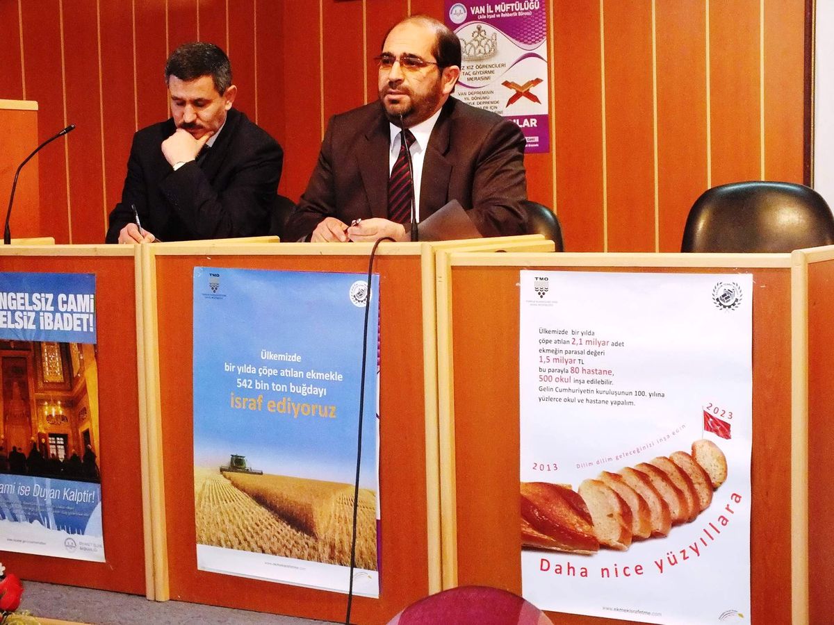 Van Müftülüğü\'nden "Ekmek İsrafını Önleme" Kampanyasına Destek